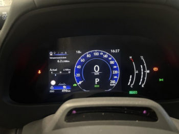 Photo 27 du bon plan LEXUS UX 300h F SPORT Design 4WD occasion à 39900 €