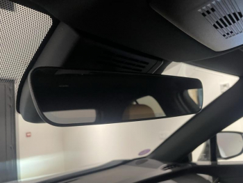 Photo 30 du bon plan LEXUS UX 300h F SPORT Design 4WD occasion à 39900 €