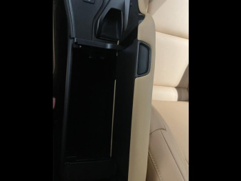 Photo 32 du bon plan LEXUS UX 300h F SPORT Design 4WD occasion à 39900 €