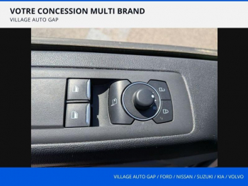 Photo 13 du bon plan FORD Transit Custom Fg VUL 320 L2H1 2.0 EcoBlue 136ch Limited BVA8 occasion à 39980 €