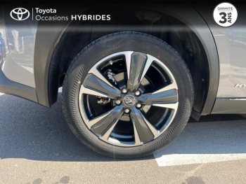 Photo 16 du bon plan LEXUS UX 250h 2WD Premium Edition MY21 occasion à 24290 €