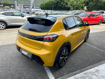 Photo 4 du bon plan PEUGEOT 208 1.2 PureTech 130ch S&S GT Line EAT8 7cv occasion à 11990 €