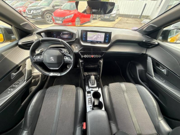 Photo 8 du bon plan PEUGEOT 208 1.2 PureTech 130ch S&S GT Line EAT8 7cv occasion à 11990 €