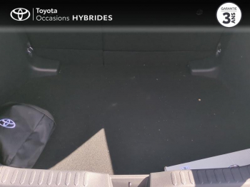 Photo 10 du bon plan TOYOTA C-HR 1.8 Hybride 140ch Graphic MY26 occasion à 33390 €