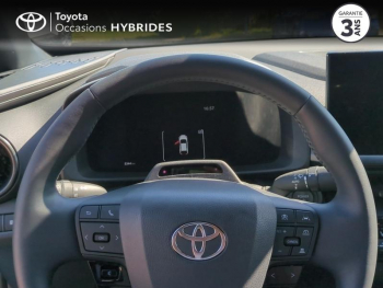 Photo 13 du bon plan TOYOTA C-HR 1.8 Hybride 140ch Graphic MY26 occasion à 33390 €
