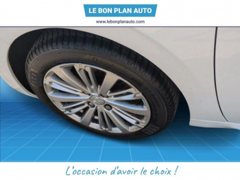 Photo 11 du bon plan PEUGEOT 208 1.2 PureTech 82ch Allure 3p occasion à 5290 €