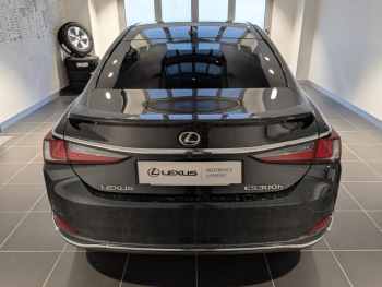 Photo 13 du bon plan LEXUS ES 300h Business MY23 occasion à 42900 €