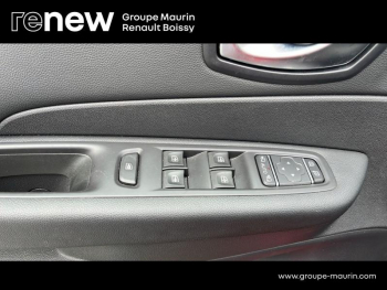 Photo 29 du bon plan RENAULT Captur 0.9 TCe 90ch energy Intens Euro6c occasion à 12600 €