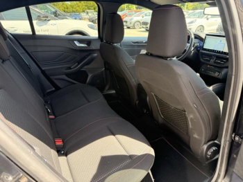Photo 23 du bon plan FORD Focus 1.0 Flexifuel mHEV 125ch ST-Line X occasion à 20989 €