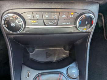 Photo 19 du bon plan FORD Fiesta 1.0 Flexifuel 95ch ST-Line 5p occasion à 16350 €