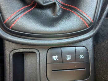Photo 21 du bon plan FORD Fiesta 1.0 Flexifuel 95ch ST-Line 5p occasion à 16350 €
