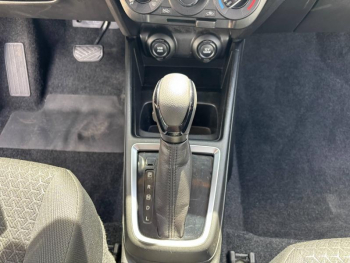 Photo 14 du bon plan SUZUKI Swift 1.2 Dualjet Hybrid 83ch Privilège Auto occasion à 11990 €