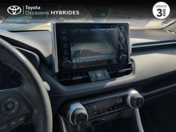 Photo 15 du bon plan TOYOTA RAV4 2.5 Hybride 218ch Dynamic 2WD MY22 occasion à 28990 €