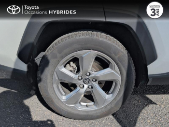 Photo 16 du bon plan TOYOTA RAV4 2.5 Hybride 218ch Dynamic 2WD MY22 occasion à 28990 €