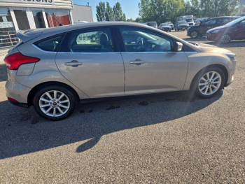 Photo 5 du bon plan FORD Focus 1.5 TDCi 120ch Stop&Start Titanium occasion à 12490 €