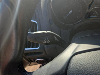Photo 19 du bon plan FORD Focus 1.5 TDCi 120ch Stop&Start Titanium occasion à 12490 €