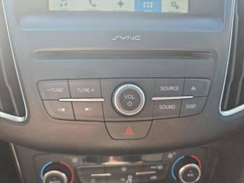 Photo 29 du bon plan FORD Focus 1.5 TDCi 120ch Stop&Start Titanium occasion à 12490 €