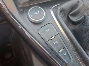 Photo 31 du bon plan FORD Focus 1.5 TDCi 120ch Stop&Start Titanium occasion à 12490 €
