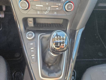 Photo 32 du bon plan FORD Focus 1.5 TDCi 120ch Stop&Start Titanium occasion à 12490 €
