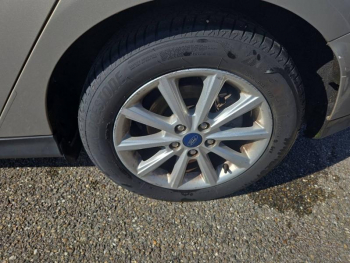 Photo 35 du bon plan FORD Focus 1.5 TDCi 120ch Stop&Start Titanium occasion à 12490 €