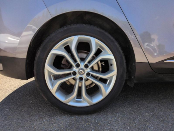 Photo 11 du bon plan RENAULT Grand Scenic 1.3 TCe 140ch FAP Business 7 places occasion à 11990 €