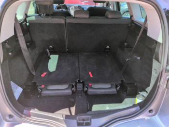 Photo 13 du bon plan RENAULT Grand Scenic 1.3 TCe 140ch FAP Business 7 places occasion à 11990 €