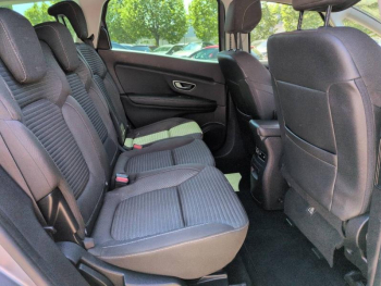 Photo 16 du bon plan RENAULT Grand Scenic 1.3 TCe 140ch FAP Business 7 places occasion à 11990 €