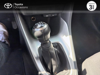 Photo 23 du bon plan TOYOTA Yaris 120 VVT-i Dynamic Business 5p MC24 occasion à 16990 €