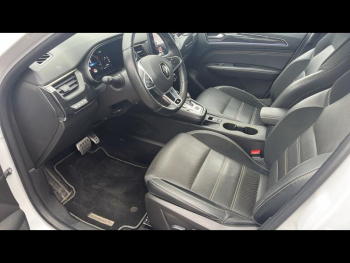 Photo 11 du bon plan RENAULT Arkana 1.6 E-Tech hybride 145ch Engineered -22 occasion à 22700 €