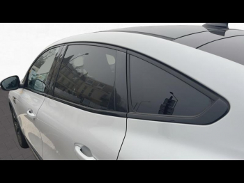Photo 21 du bon plan RENAULT Arkana 1.6 E-Tech hybride 145ch Engineered -22 occasion à 22700 €