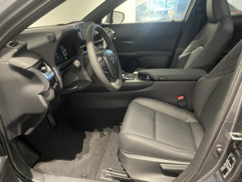 Photo 21 du bon plan LEXUS UX 300h F SPORT Design 2WD occasion à 32990 €