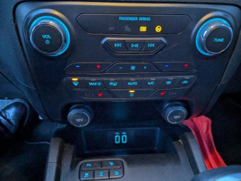 Photo 15 du bon plan FORD Ranger VUL 2.0 TDCi 213ch Super Cab Wildtrak BVA10 occasion à 36890 €