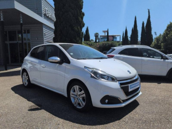 Photo 2 du bon plan PEUGEOT 208 1.2 PureTech 82ch Style 5p occasion à 6500 €