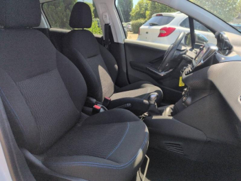 Photo 15 du bon plan PEUGEOT 208 1.2 PureTech 82ch Style 5p occasion à 6500 €
