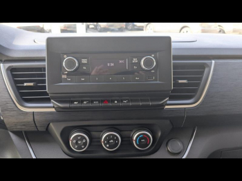 Photo 13 du bon plan NISSAN Primastar Combi L2H1 3t0 2.0 dCi 150ch S/S Acenta occasion à 26990 €
