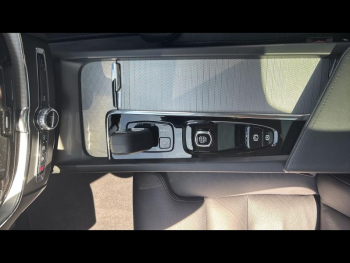 Photo 30 du bon plan VOLVO XC60 T8 Hybride Rechargeable 455ch Ultra Style Chrome Geartronic 8 AWD occasion à 54900 €
