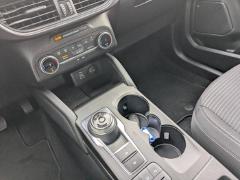 Photo 15 du bon plan FORD Kuga 2.5 Duratec 190ch FHEV E85 Titanium BVA occasion à 26990 €