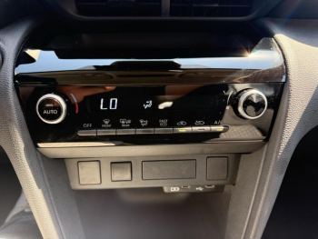 Photo 17 du bon plan TOYOTA Yaris Cross 116h Dynamic MC24 occasion à 22990 €