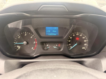 Photo 12 du bon plan FORD Transit CCb VUL P350 L4 RJ 2.2 TDCi 125ch Ambiente Caisse grand volume 20m³ + Hayon électrique occasion à 13990 €