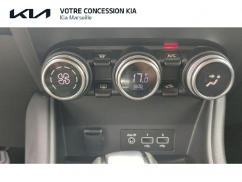 Photo 33 du bon plan RENAULT Captur 1.3 TCe 130ch FAP Intens EDC occasion à 15390 €