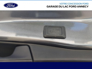 Photo 30 du bon plan TOYOTA RAV4 2.5 Hybride 218ch Lounge 2WD MY23 occasion à 38990 €