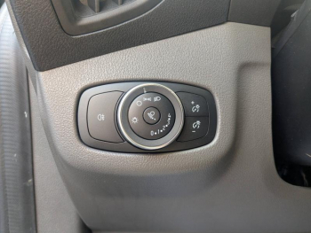 Photo 9 du bon plan FORD Transit Connect VUL L1 100ch E85 BIOETHANOL DE SERIE Ambiente occasion à 17990 €