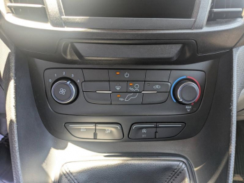 Photo 14 du bon plan FORD Transit Connect VUL L1 100ch E85 BIOETHANOL DE SERIE Ambiente occasion à 17990 €