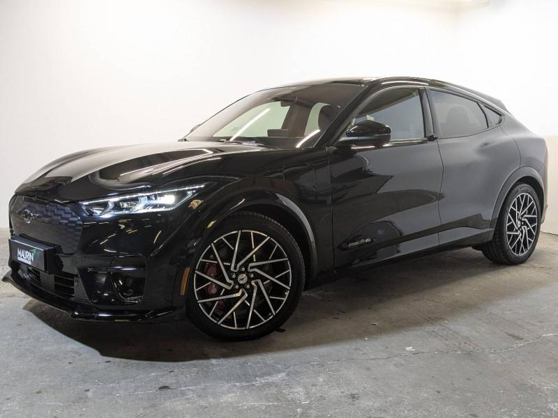 Bon plan FORD Mustang Mach-E 487ch Extended Range 91kWh GT AWD occasion à 47989 €