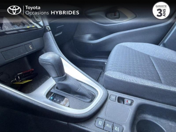 Photo 19 du bon plan TOYOTA Yaris 116h Design 5p MC24 occasion à 19900 €