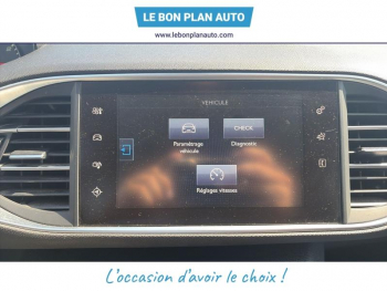 Photo 11 du bon plan PEUGEOT 308 1.2 Puretech 110ch Style S&S 5p occasion à 7499 €