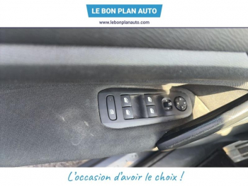 Photo 40 du bon plan PEUGEOT 308 1.2 Puretech 110ch Style S&S 5p occasion à 7499 €