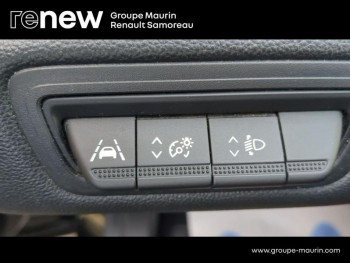 Photo 17 du bon plan RENAULT Captur 1.6 E-Tech hybride 145ch Intens -21 occasion à 16900 €