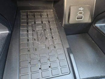 Photo 30 du bon plan FORD Ranger VUL 2.0 EcoBlue 205ch Stop&Start Double Cabine Limited e-4WD BVA10 occasion à 53290 €