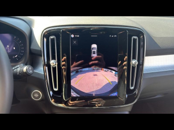 Photo 31 du bon plan VOLVO XC40 B3 163ch Black Edition DCT 7 occasion à 44900 €